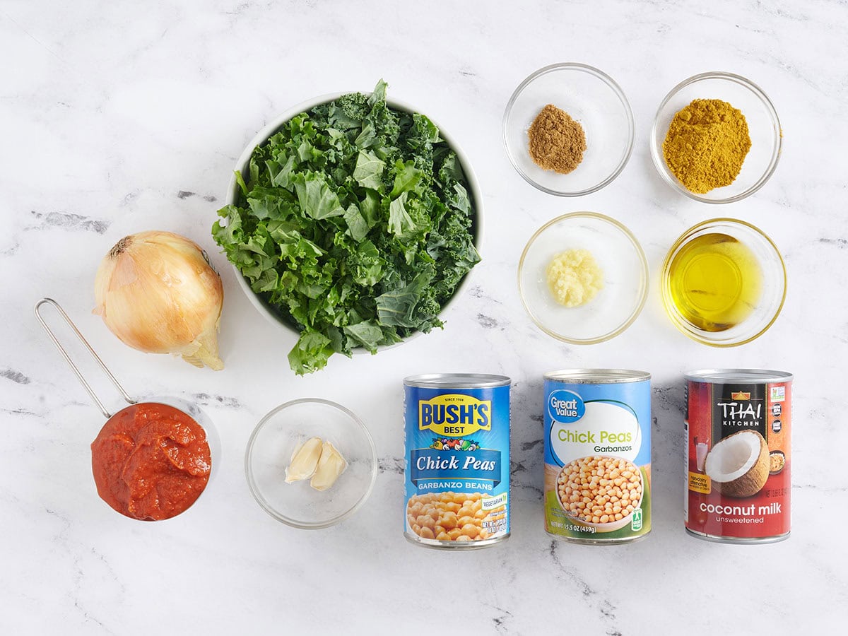 The ingredients to make coconut curry chickpeas.